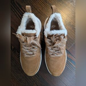 UGG Sneakers